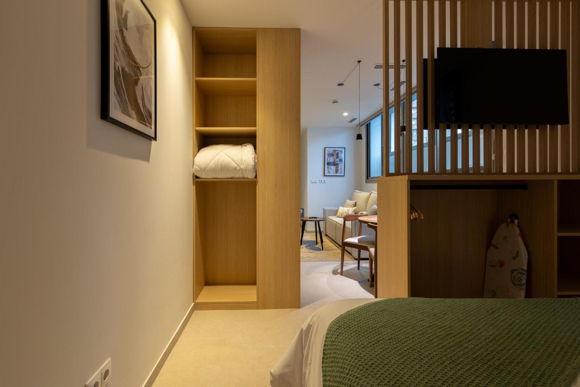 Arena Basic Aparthotel Valencia Bagian luar foto