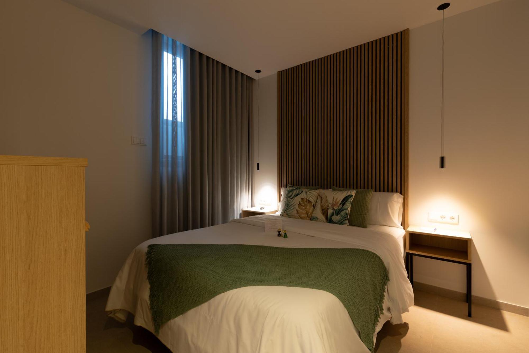 Arena Basic Aparthotel Valencia Bagian luar foto